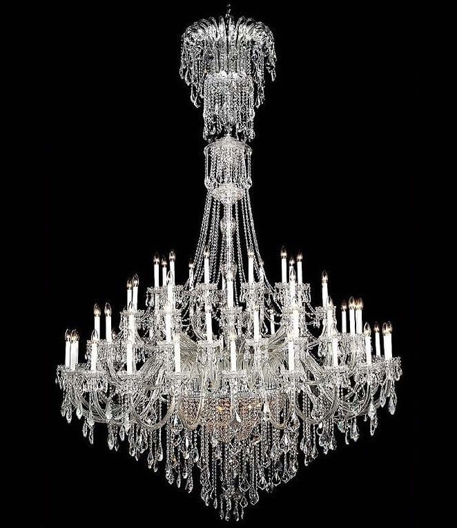 Rießiger Kristall Kronleuchter Lüster mit 100 Leuchten Ø240cm Höhe 375cm aus Messing, Chrom und hochwertigen Kristallen, dimmbar.