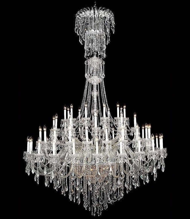 Rießiger Kristall Kronleuchter Lüster mit 100 Leuchten Ø240cm Höhe 375cm aus Messing, Chrom und hochwertigen Kristallen, dimmbar.